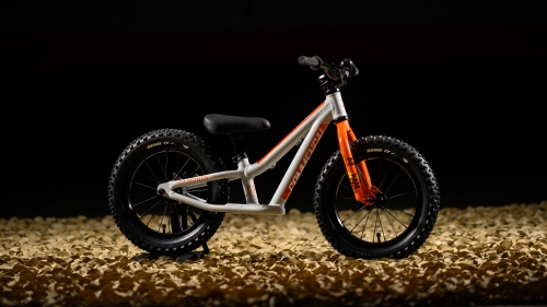 COMMENCAL NEWS How do you choose a kid s bike